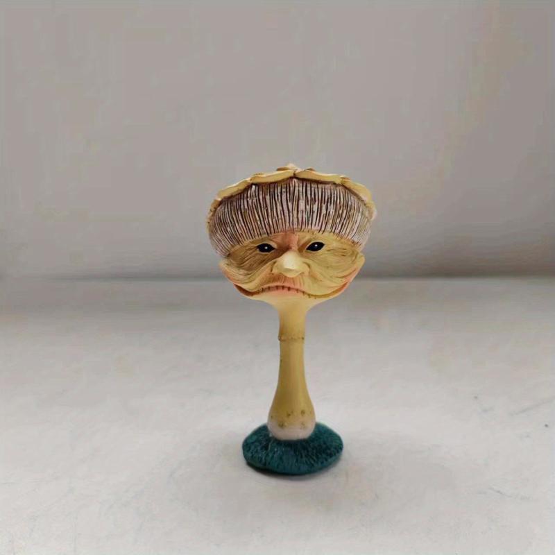 Resin Mushroom Garden Decoration Funny Face Outdoor Lawn Statue