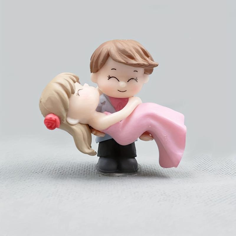 2pcs Wedding Princess Hug Couple Key Pendant DIY Micro Landscape Ornaments