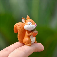 3pc Squirrel Family Figurines for Home Decor & Garden Ornaments