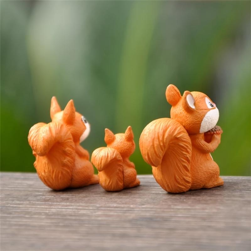 3pc Squirrel Family Figurines for Home Decor & Garden Ornaments