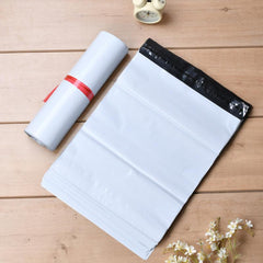 10 Water Resistant Mailer Bags for E commerce Packaging
