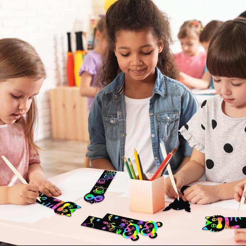 12pcs Animal DIY Bookmarks Scratch Painting Kit