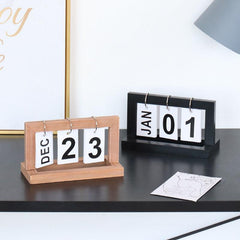 Wooden Flip Calendar Desk Calendar Office Decoration
