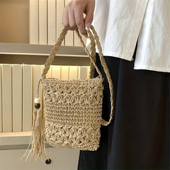 Straw Woven Shoulder Bag Tassel Decor Sling Bag Lightweight Casual Crossbody Bag