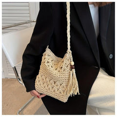 Straw Woven Shoulder Bag Tassel Decor Sling Bag Lightweight Casual Crossbody Bag