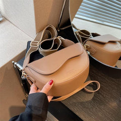 Vintage Solid Saddle Bag Crossbody Bag With Wide Strap