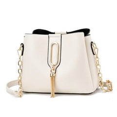 Stylish Bucket Bag with Chain Crossbody Strap and Tassel Detail