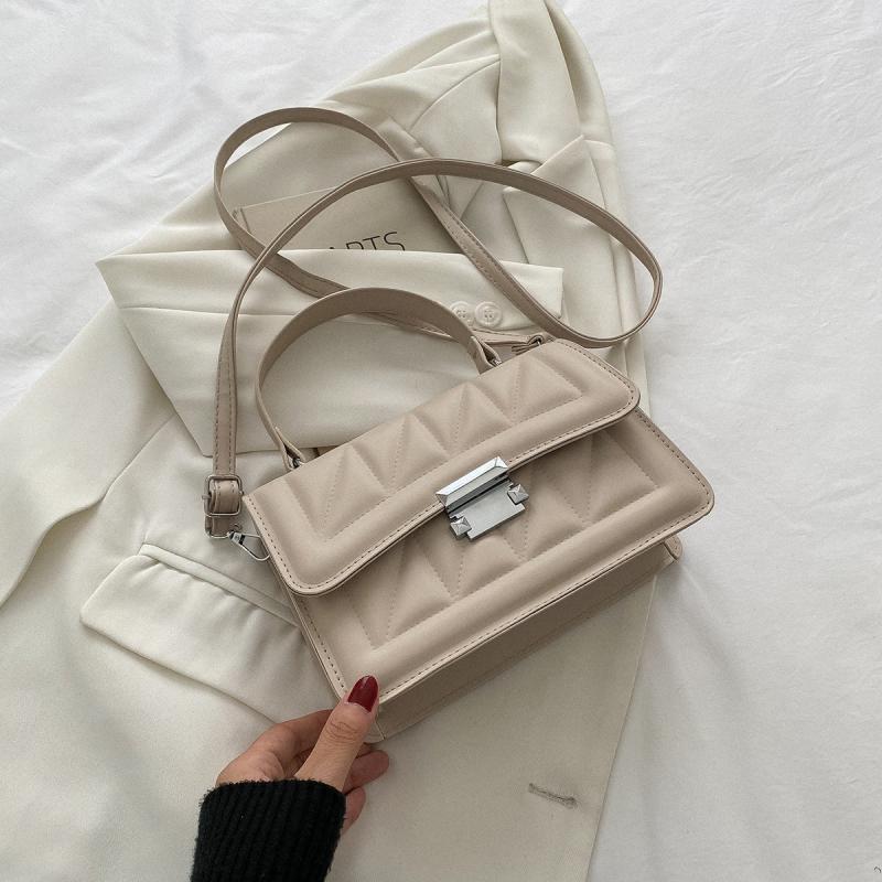 Argyle Crossbody Bag Lock Buckle Flap Crossbody Bag