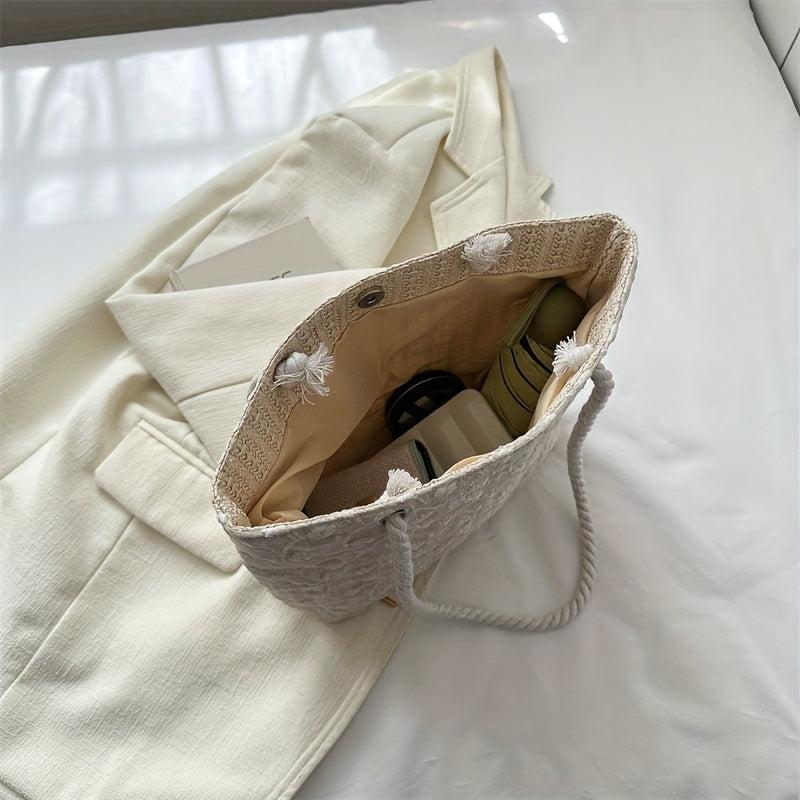 Straw Magnet Tote Bag with Plant Lace Cover
