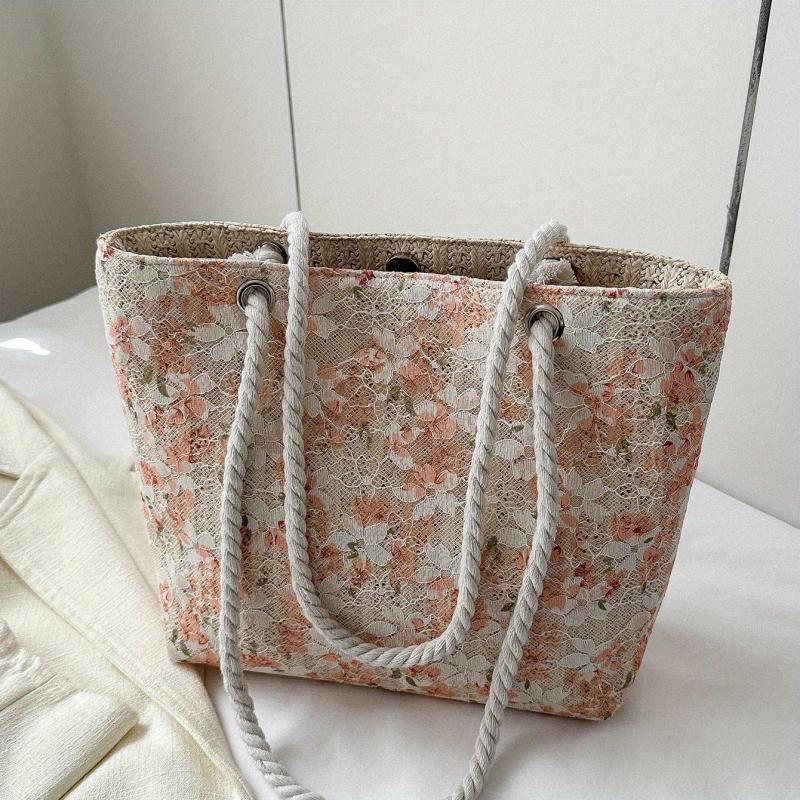 Straw Magnet Tote Bag with Plant Lace Cover