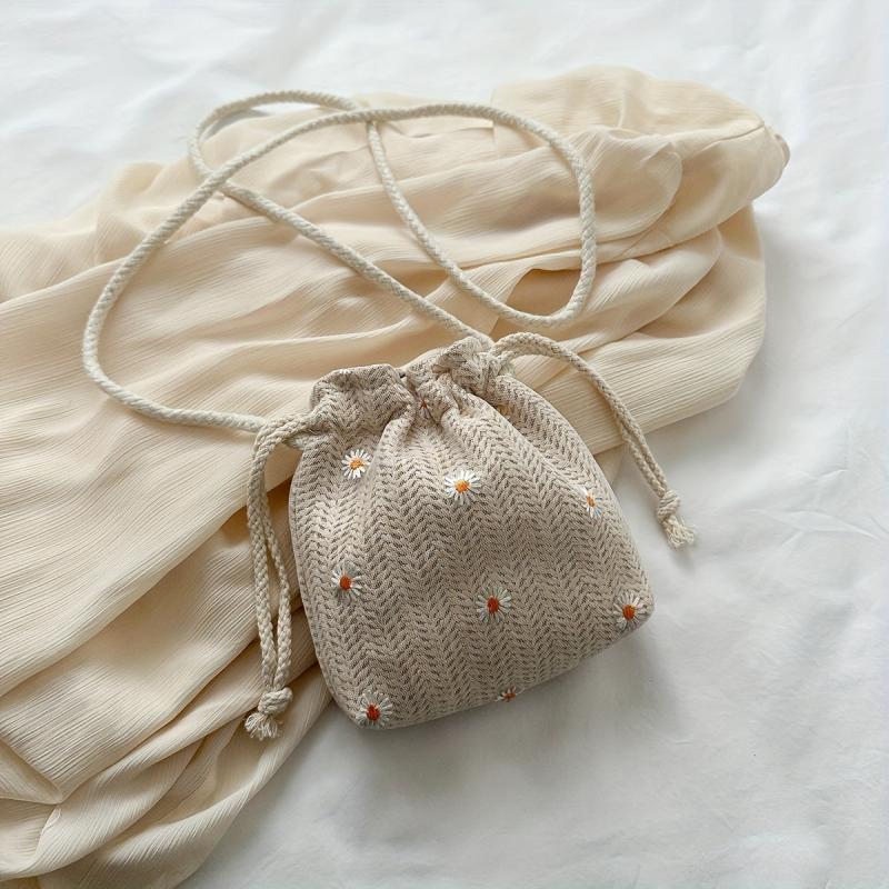 Boho Daisy Embroidery Straw Crossbody Bag Drawstring Bucket Bag