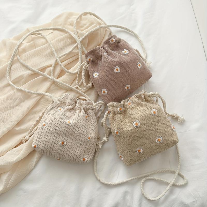 Boho Daisy Embroidery Straw Crossbody Bag Drawstring Bucket Bag