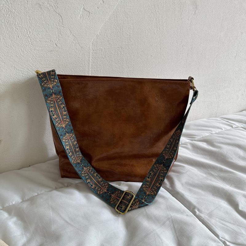 Vintage Crossbody Bag Large Capacity Hobo Bag Faux Leather Shoulder Bag