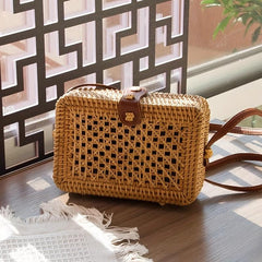 Rattan Woven Crossbody Bag Vintage Boho Style Beach Bag