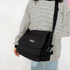Large Capacity Nylon Messenger Bag for Travel