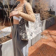 Jungle Animal Plant Graphic Tote Bag Large Capacity Canvas Shoulder Bag