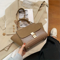 Crocodile Pattern Shoulder Bag Flap Lock Crossbody Bag