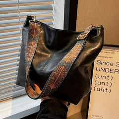 Large Capacity Wide Strap Tote Bag PU Leather Textured Shoulder Hobo Bag