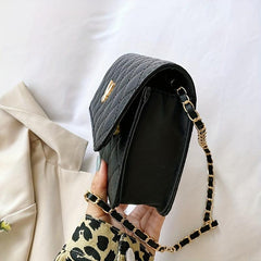 Argyle Quilted Shoulder Bag Butterfly Flap Crossbody Bag