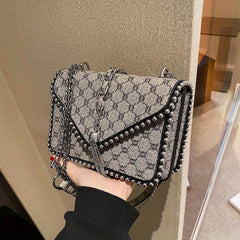 Vintage Tassel Metal Chain Crossbody Bag PU Leather Textured Bag Purse