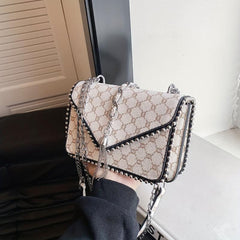 Vintage Tassel Metal Chain Crossbody Bag PU Leather Textured Bag Purse