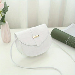 Minimalist Crocodile Embossed Saddle Bag Solid Flap Shoulder Bag