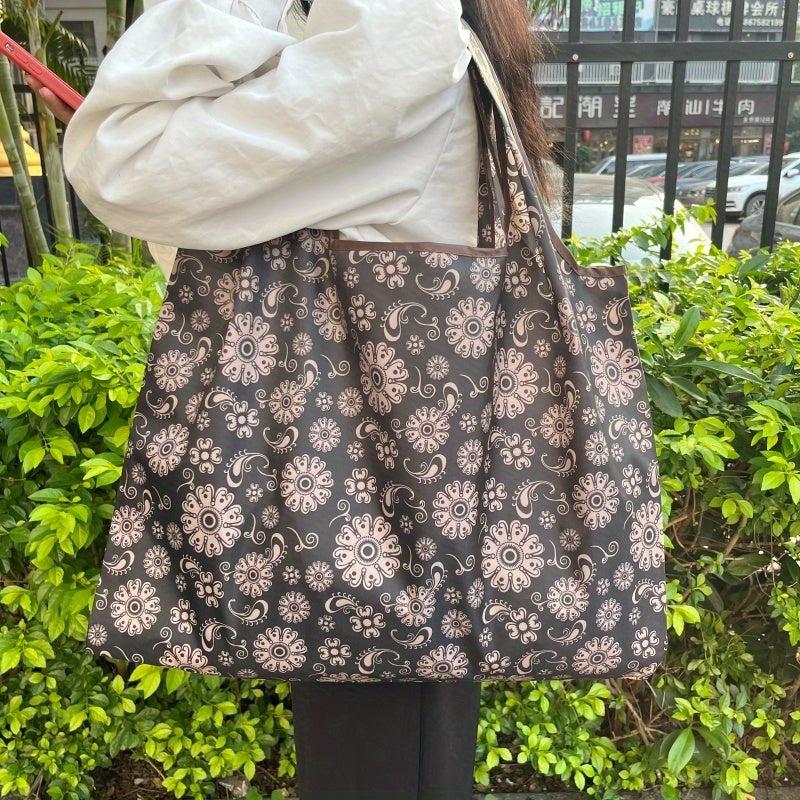 Cartoon Random Pattern Foldable Tote Bag Lightweight Portable Shoulder Bag