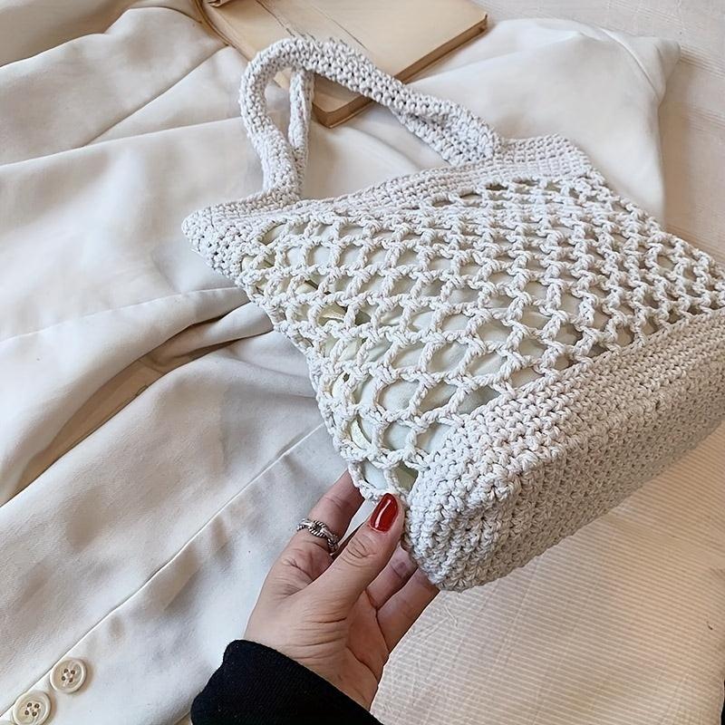 Minimalist Woven Shoulderbag for Vacation Storage