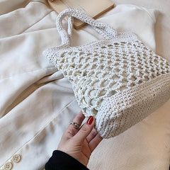 Minimalist Woven Shoulderbag for Vacation Storage