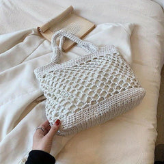 Minimalist Woven Shoulderbag for Vacation Storage