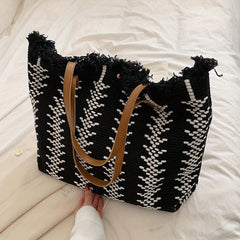 Straw Fringed Tote Bag Lightweight Shoulder Summer Beach Bag