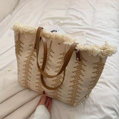 Straw Fringed Tote Bag Lightweight Shoulder Summer Beach Bag