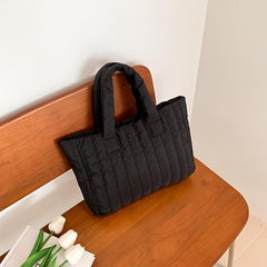 Large Capacity Quilted Handbag Lightweight Storage Satchel Bag