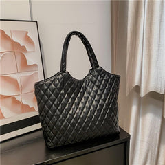 Large Capacity Tote Bag With Pouch Argyle Pattern