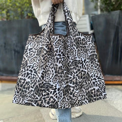 Large Capacity Lightweight Tote Bag Foldable Durable Shoulder Bag