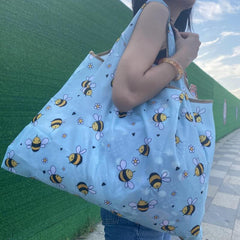 Cartoon Bee Pattern Shopper Bag Foldable Shoulder Bag Portable Reusable Bag