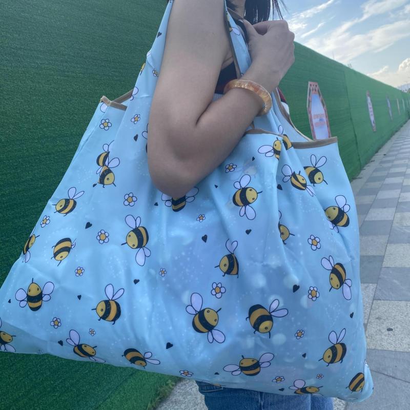 Cartoon Bee Pattern Shopper Bag Foldable Shoulder Bag Portable Reusable Bag