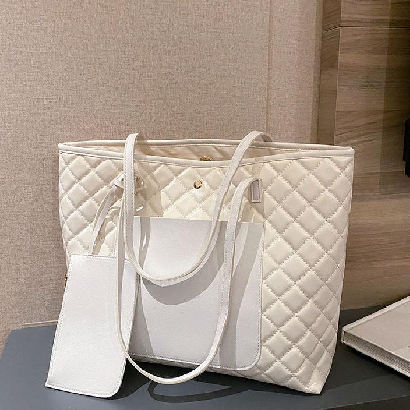 Argyle Pattern Tote Bag with Clutch Pouch