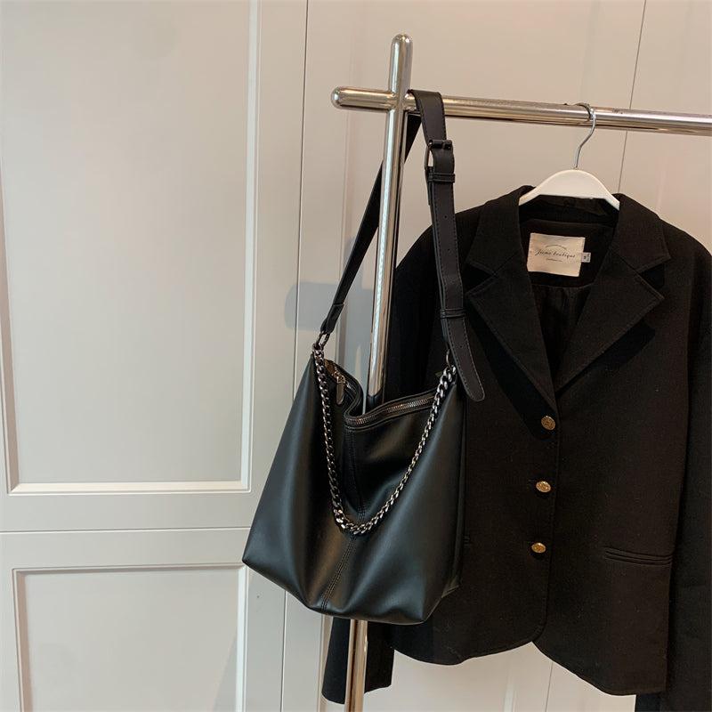 Large Capacity Chain Tote Bag Retro Shoulder Bag