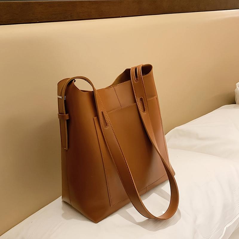 Stylish Faux Leather Tote Bag with Zipper