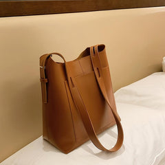 Stylish Faux Leather Tote Bag with Zipper