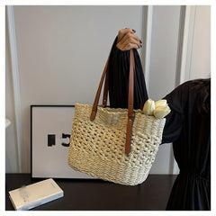 Large Capacity Straw Shoulder Bag for Travel and Beach