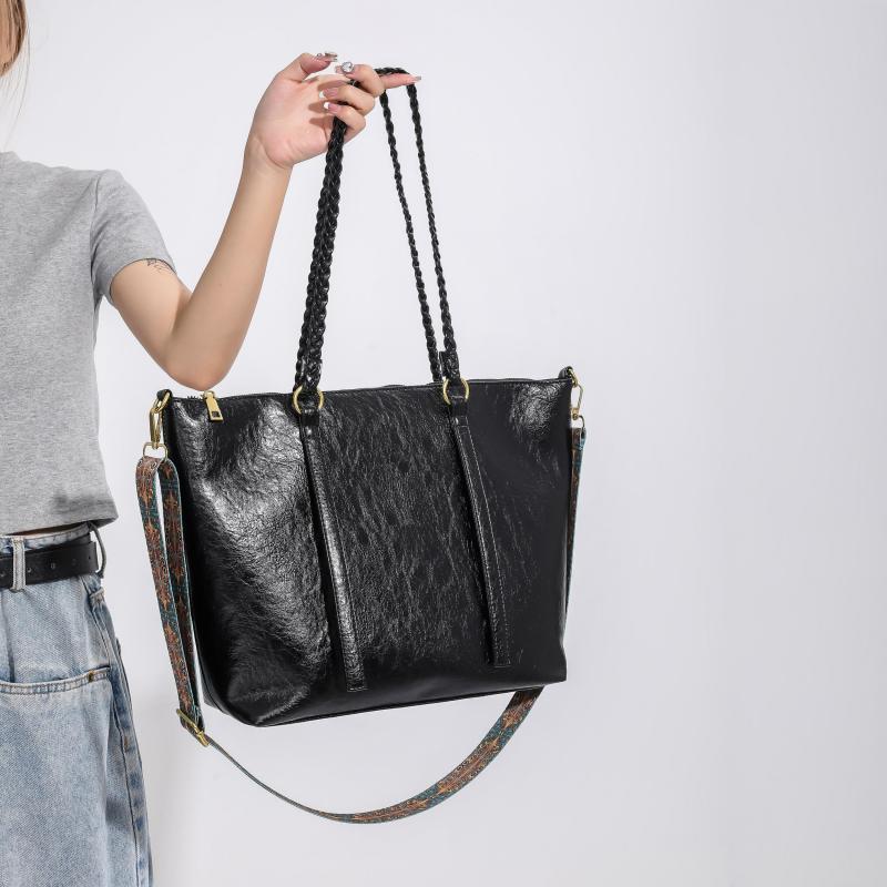 Vintage Large Capacity Shoulder Bag Classic Tote Bag with Fixed Straps