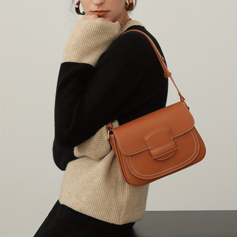 Stylish Shoulder Bag with Multiple Compartments