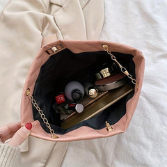Quilted Turn Lock Tote Bag Large Capacity Shoulder Bag Chain Strap