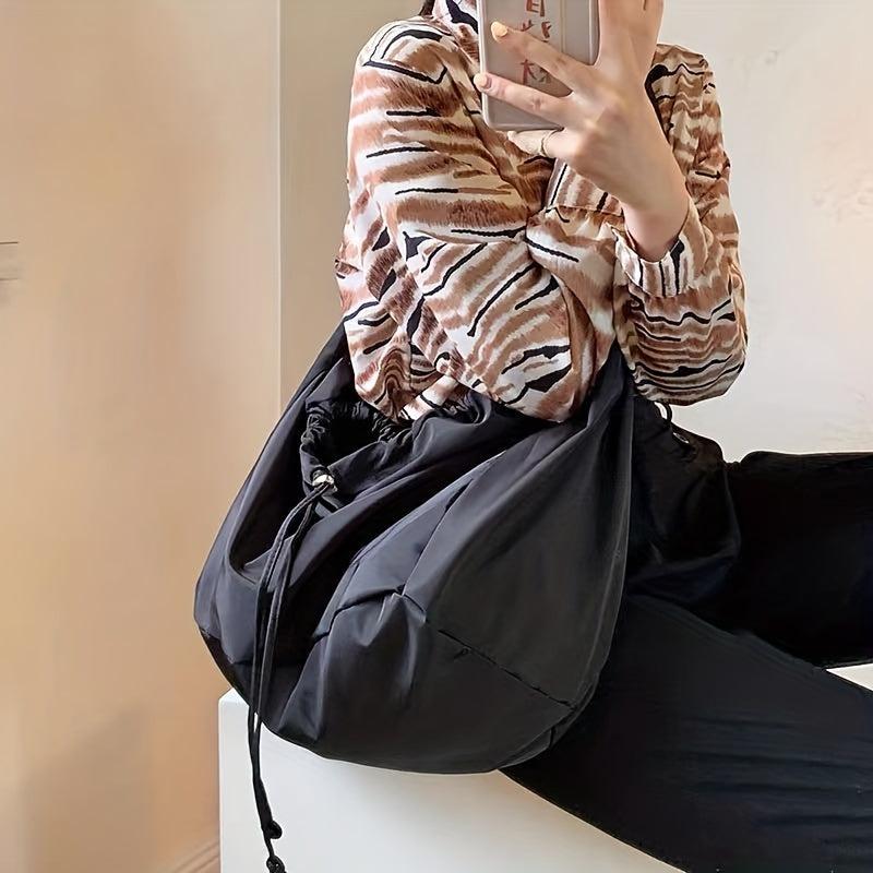 Large Capacity Drawstring Shoulder Bag Solid Crossbody Bag