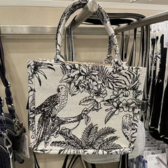 Large Capacity Retro Jacquard Embroidered Canvas Tote Bag