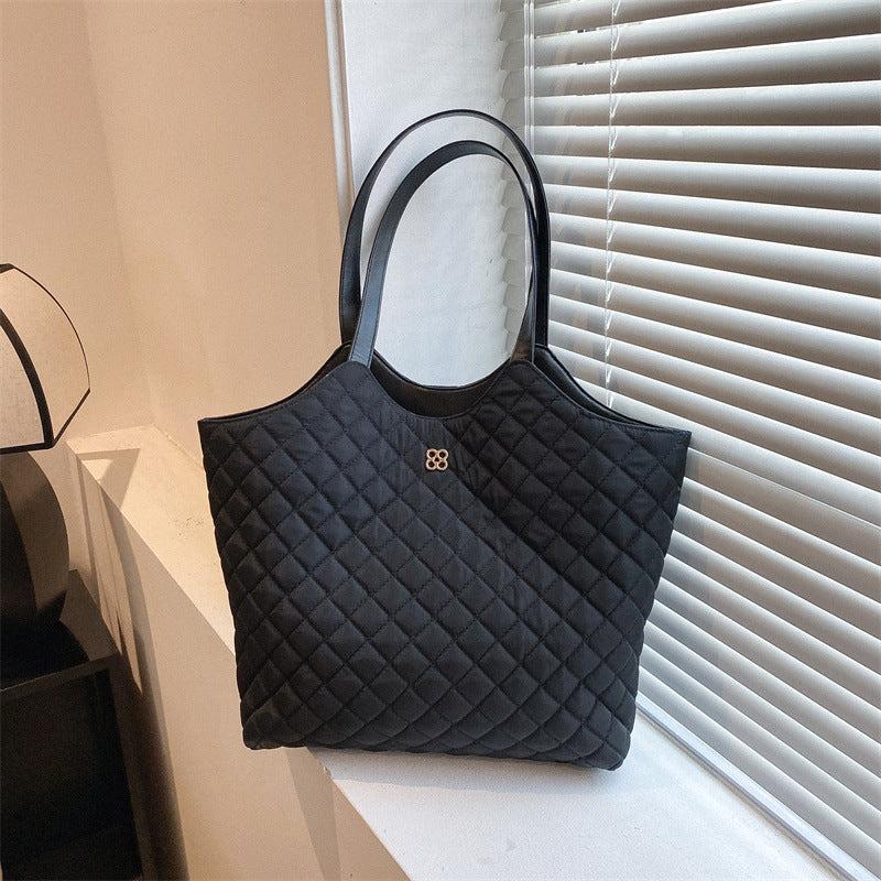 Argyle Quilted Tote Bag Metal Flower Decor Shoulder Bag