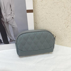 Minimalist Clutch Wallet Zipper Quilted Detail Coin Purse