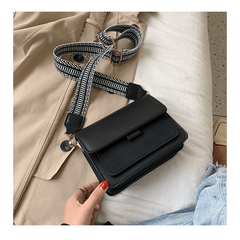 Minimalist Square Shoulder Bag with Wide Geometric Pattern Strap